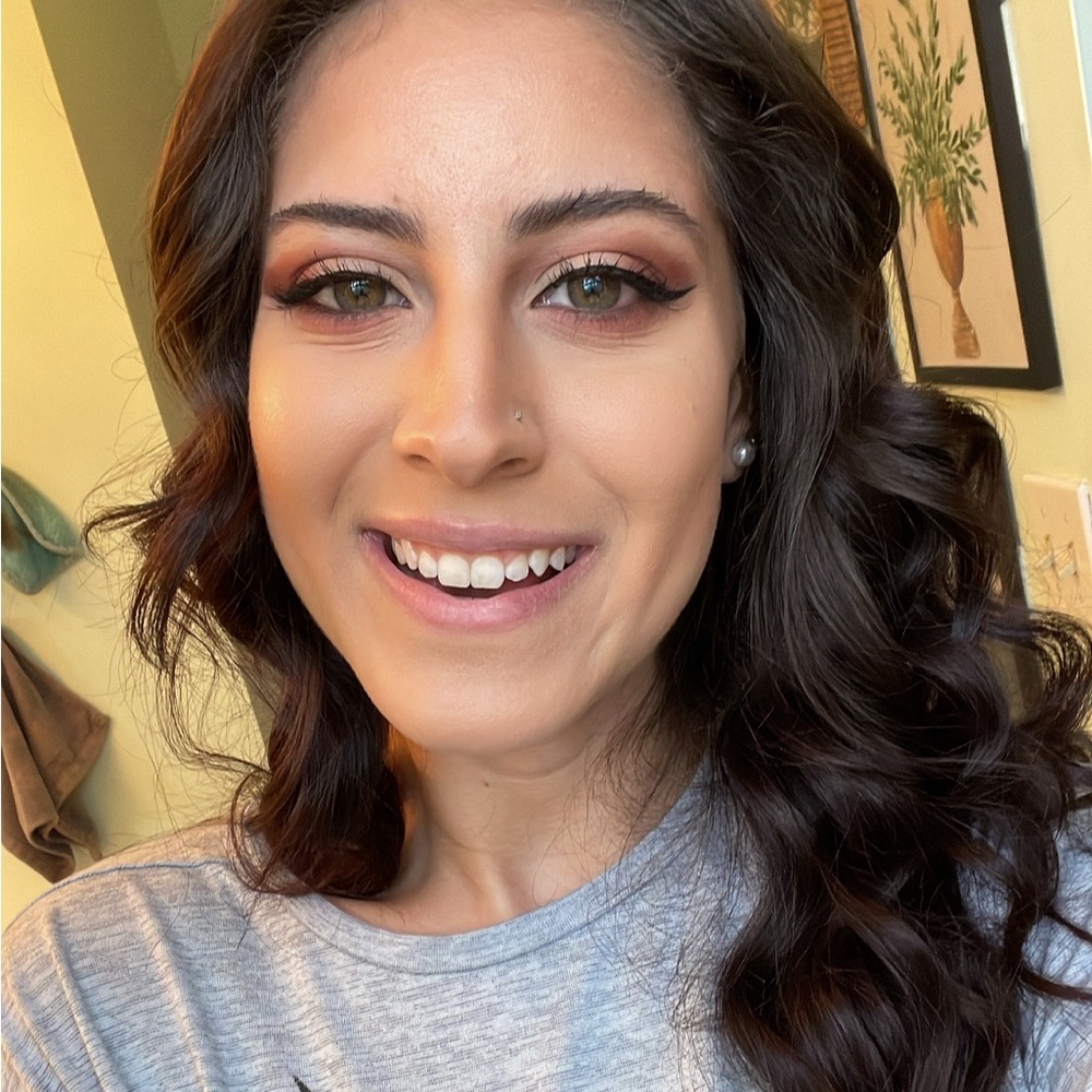 Meet your Posher, Danyah